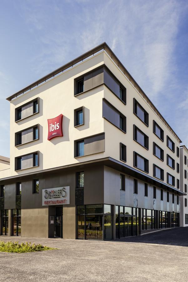 Hotel ibis Saint Quentin en Yvelines - Vélodrome Montigny-le-Bretonneux Exterior foto
