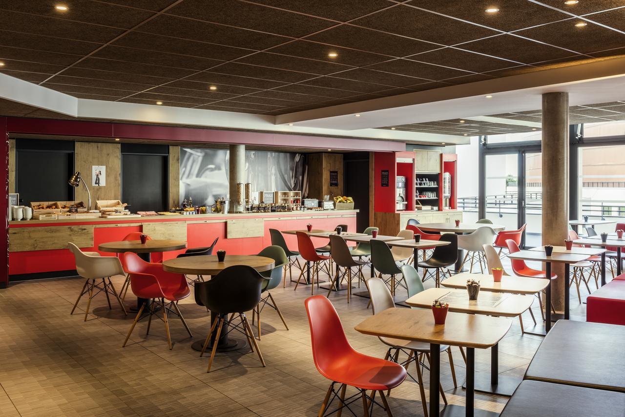 Hotel ibis Saint Quentin en Yvelines - Vélodrome Montigny-le-Bretonneux Exterior foto